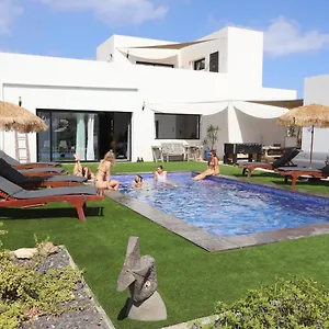 Koa - Riders Surf N Bike Bed & Breakfast