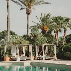 Cal Reiet Holistic Retreat Hotel